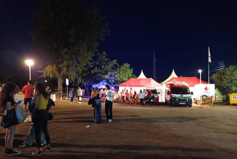 Un equipo de Cruz Roja estuvo desde la noche antes de la romería en la ermita.
