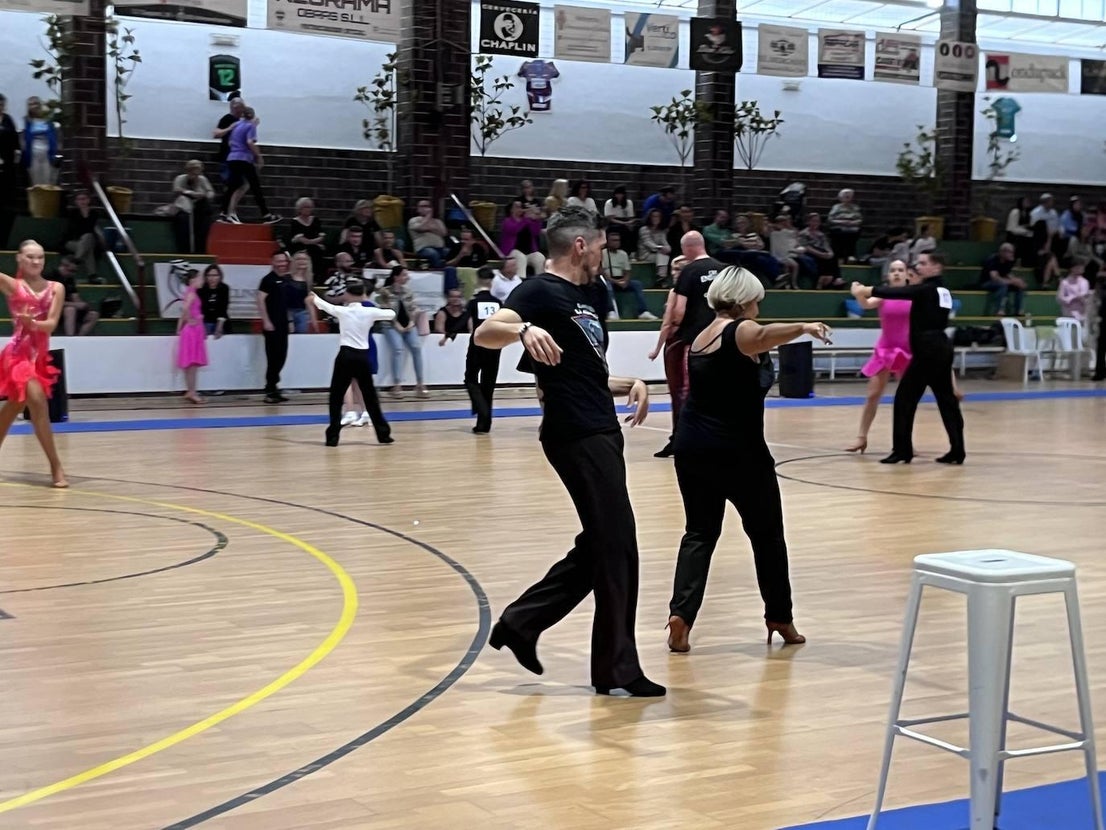200 bailarines de toda España acuden a los trofeos de Almendralejo