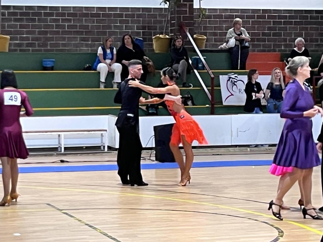 200 bailarines de toda España acuden a los trofeos de Almendralejo