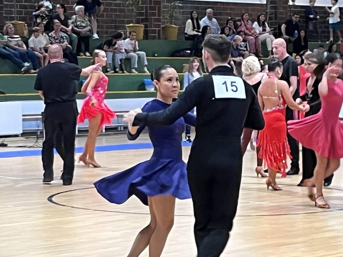 200 bailarines de toda España acuden a los trofeos de Almendralejo