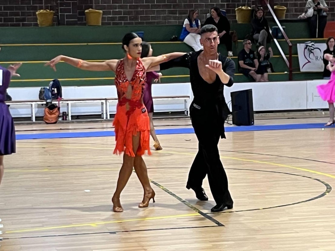 200 bailarines de toda España acuden a los trofeos de Almendralejo