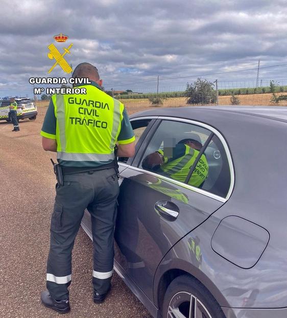 Pillada una conductora ebria por la A-66 entre Zafra y Torremejía