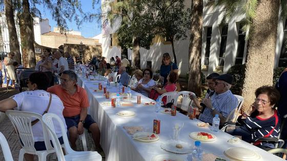 Más de 150 mayores han participado en el Día del Abuelo