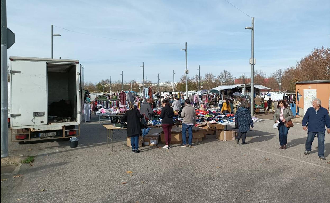El mercadillo semanal se instalará este jueves día 5 de enero