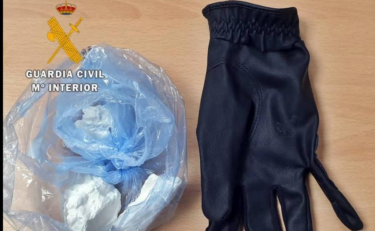 Imagen de la droga intervenida. 