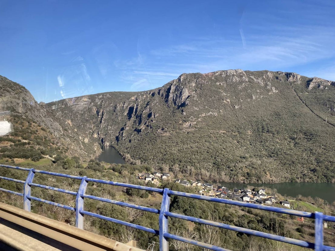 En la expedición hubo representación de varios colectivos ciudadanos. 
