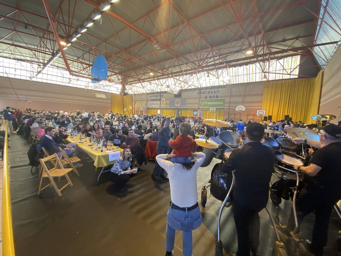 En la expedición hubo representación de varios colectivos ciudadanos. 