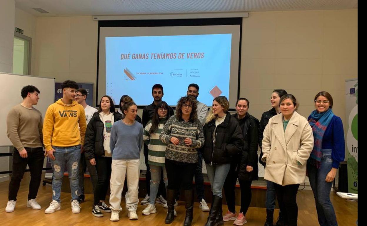 Los jóvenes participantes comenzaron ayer martes esta formación. 