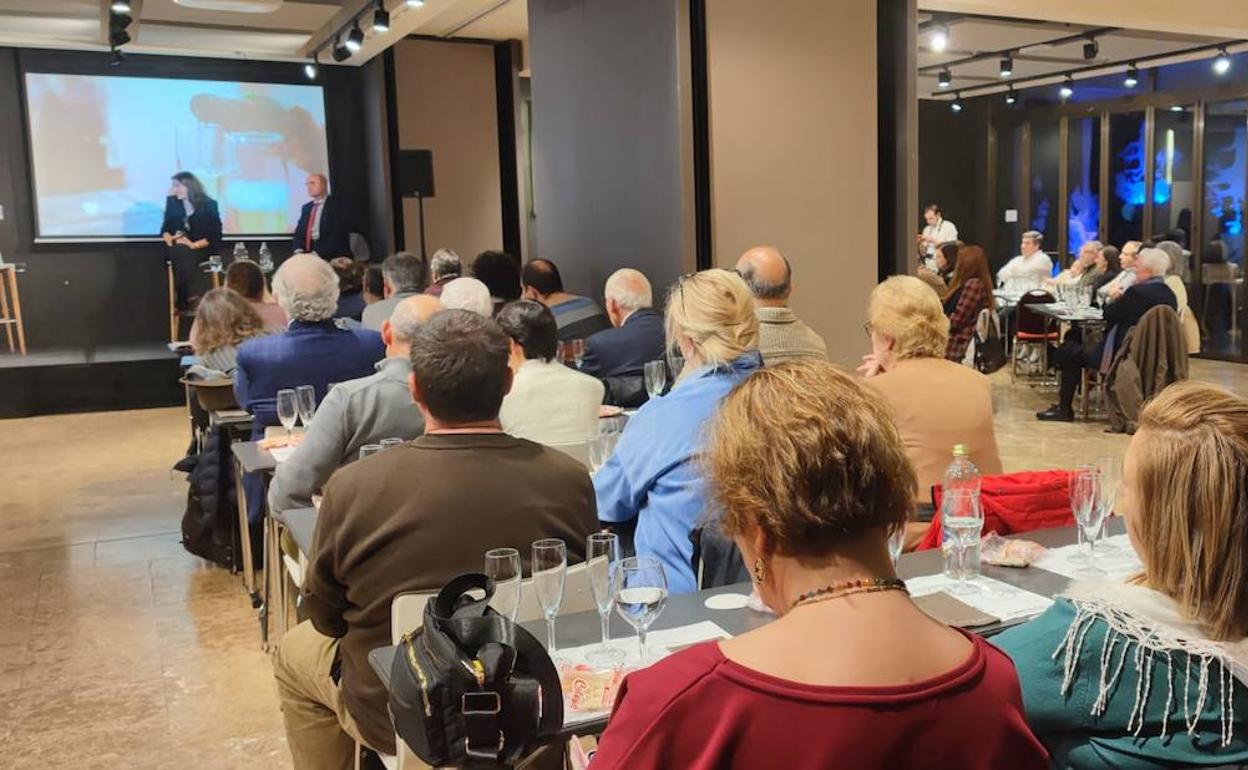 Esta edición fue presentada en Madrid y próximamente en Sevilla. 