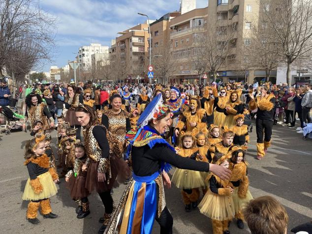 El desfile discurrió por la avenida de La Paz. 