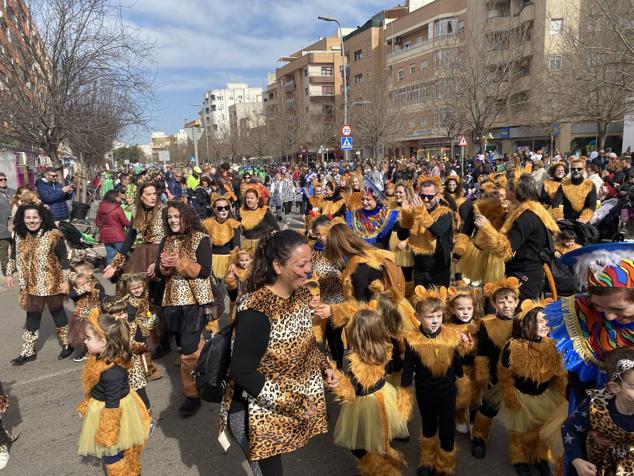 El desfile discurrió por la avenida de La Paz. 