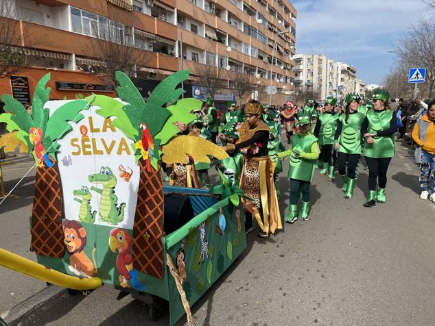 El desfile discurrió por la avenida de La Paz. 