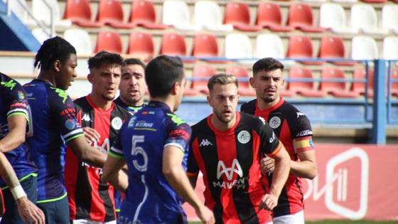 La Garrovilla y la falta de acierto dejan al Extremadura a medias