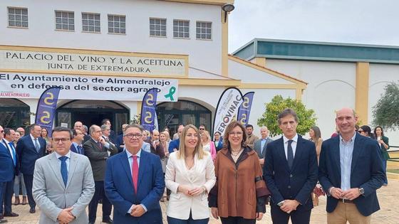 Iberovinac arranca con anuncios de ayudas al sector y sin alusiones al regadío