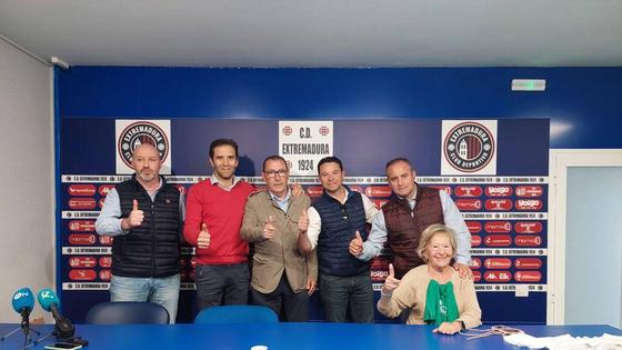Veteranos de Extremadura y el Recre recaudarán fondos para la Ela