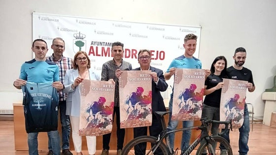 500 kilómetros en bicicleta para ayudar en los gastos sanitarios a Verónica Antúnez