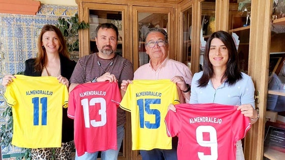 Ropa deportiva y medicinas para niños de Kenia