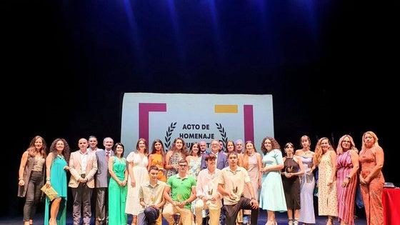 El homenaje a los mejores expedientes académicos llega este viernes al teatro