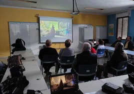 Un momento de la presentación del video en el centro de mayores