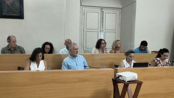 La oposición presenta dos mociones al pleno ordinario de enero que se celebra hoy