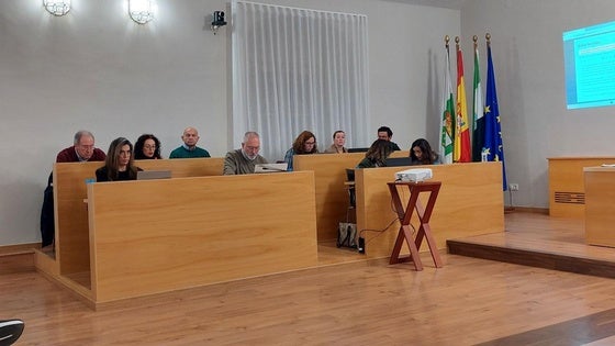La oposición da la espalda de nuevo a las cuentas socialistas
