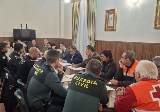 Imagen de la reunión mantenida esta mañana en el Ayuntamiento