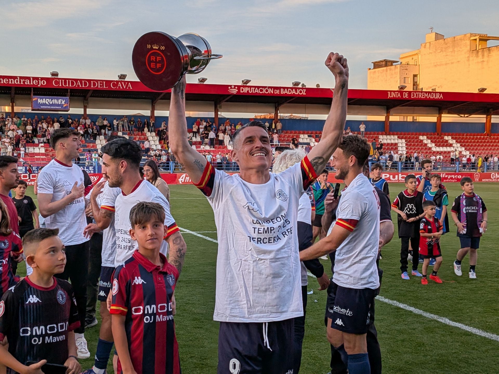 El CD Extremadura asciende a Segunda RFEF