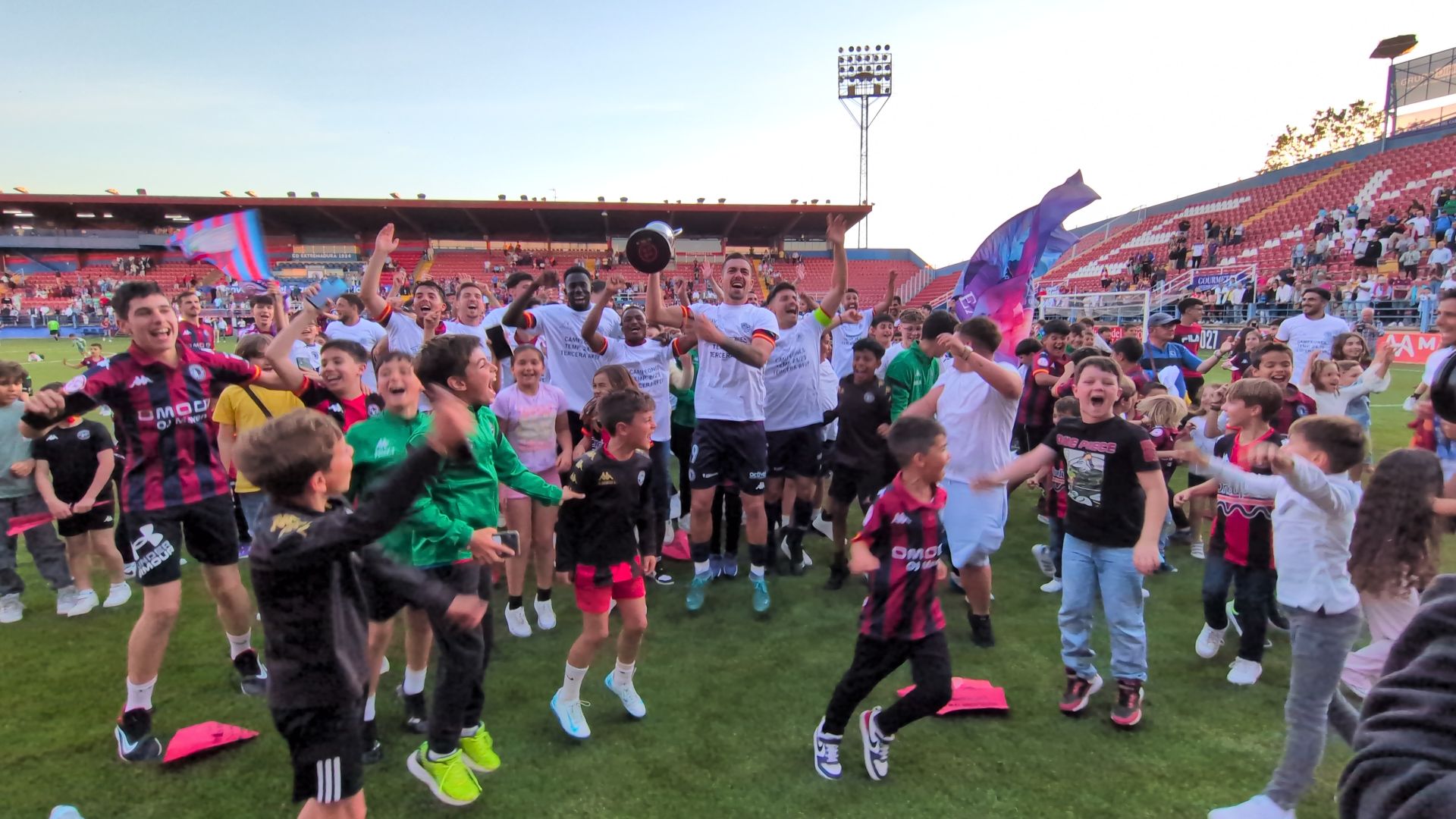 El CD Extremadura asciende a Segunda RFEF