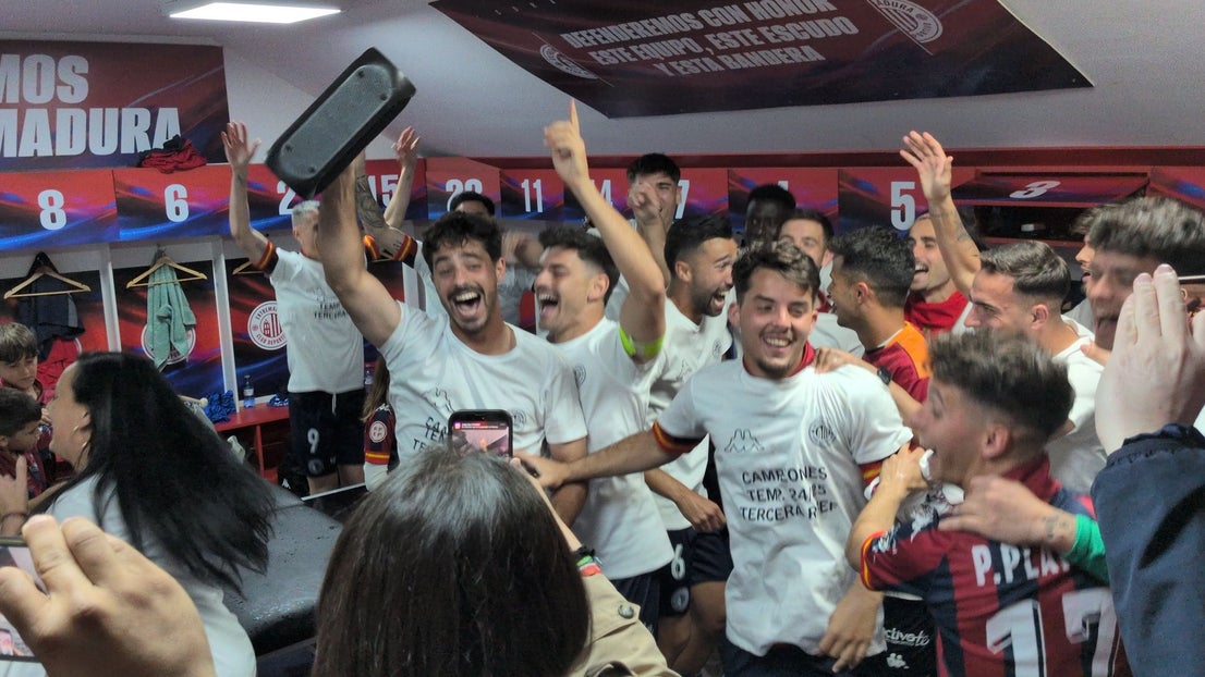El CD Extremadura asciende a Segunda RFEF