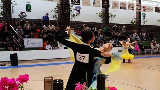 Dos campeonatos de baile deportivo concentran a más de 300 deportistas este fin de semana