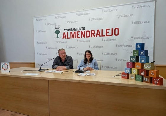 Salado, junto a la concejala Tamara Rodríguez, durante la presentación