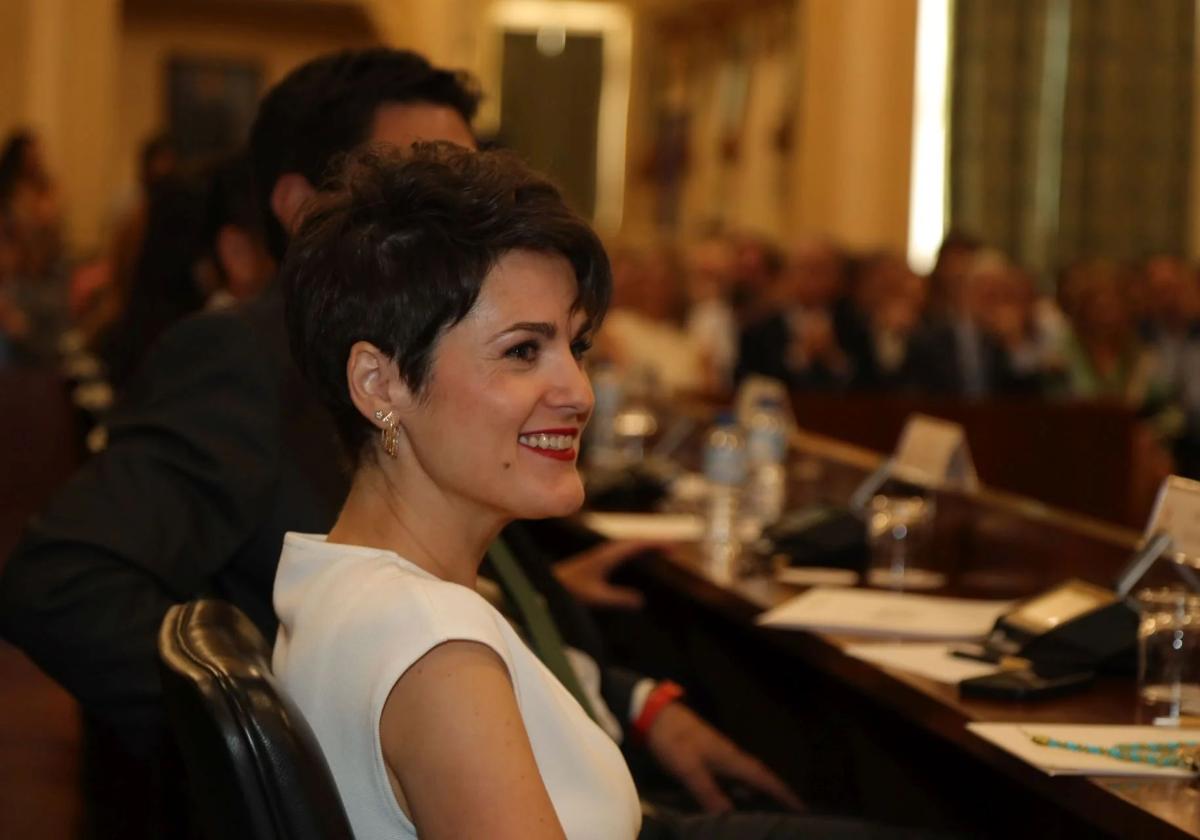 Raquel del Puerto presenta su candidatura para presidir el PSOE local