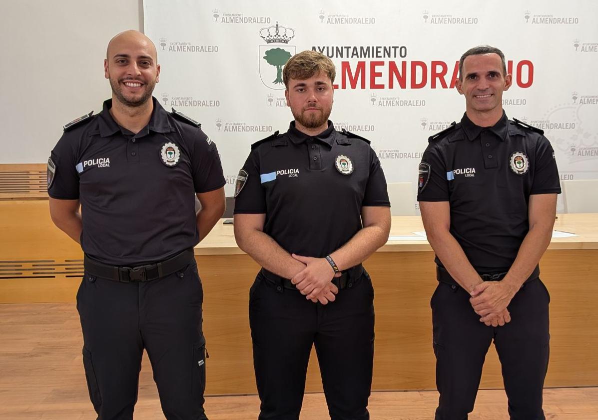Los tres nuevos agentes tras la toma de posisión de este miércoles