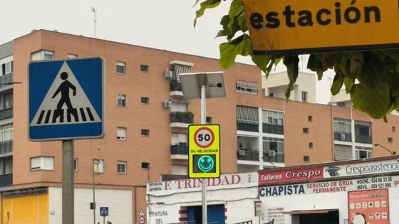 Un nuevo radar pedagógico refuerza la seguridad en la avenida Rodríguez Ibarra