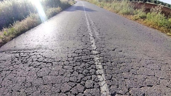 Aprobado el proyecto para acabar con el deterioro de la BA-012 entre Almendralejo y la N-V