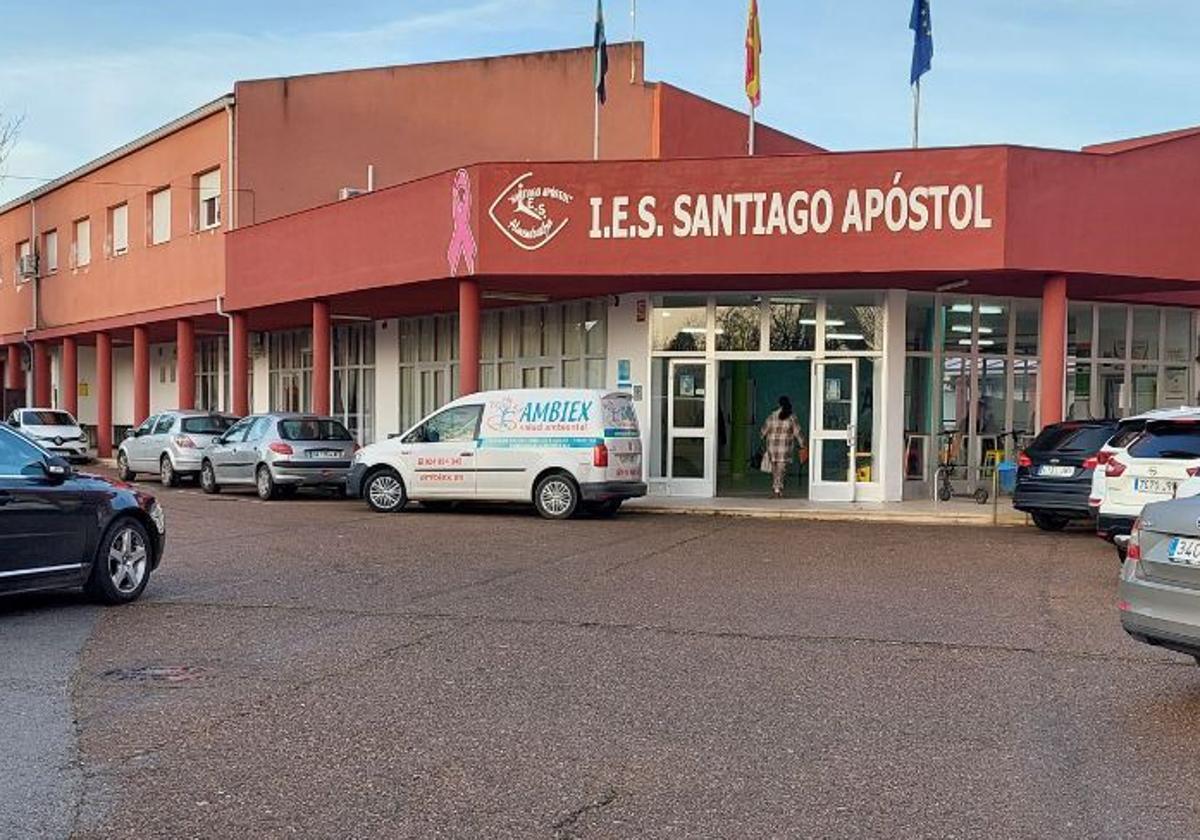 El IES Santiago Apóstol celebrará durante el nuevo curso su 75 aniversario