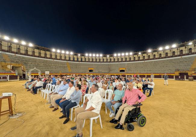 La presentación contó con una importante presencia de aficionados