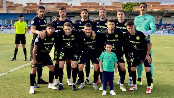 El Extremadura se estrella contra el portero del Lorca