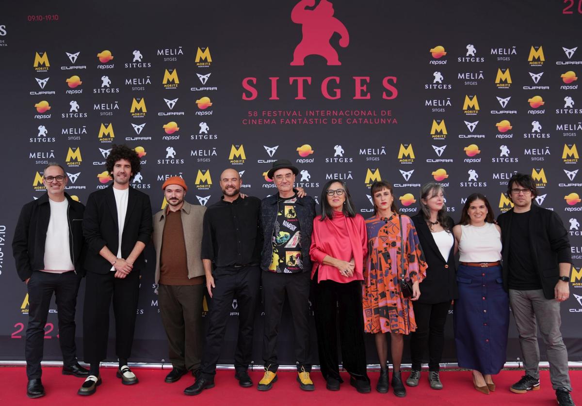 Parte del equipo antes del estreno de la película en el festival de Sitges