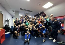 Celebración en el vestuario azulgrana tras el partido