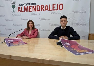 La concejala Isabel Ballesteros acompañaba a Ricardo Hurtado en la presentación.
