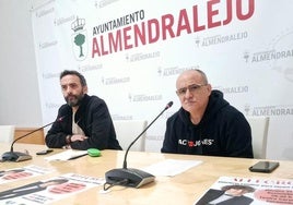 Domingo Cruz y Narciso González durante la presentación de las actividades