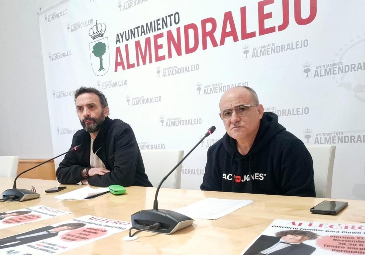 Domingo Cruz y Narciso González durante la presentación de las actividades