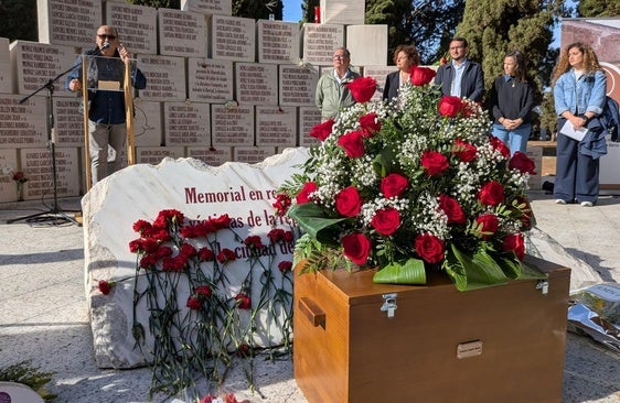 Los resto de Francisco ya descansan junto a los de su hijo