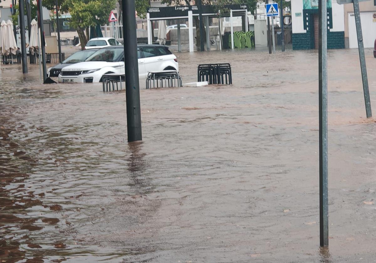 La avenida de la Paz volvió a quedar bajo el agua el pasado día cinco