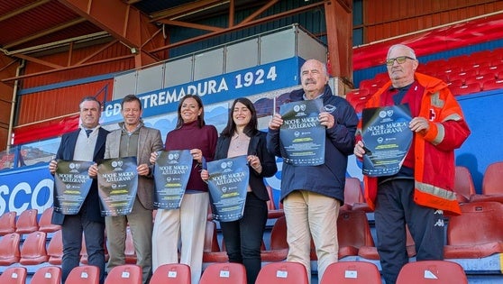 El CD Extremadura presenta la 'Noche Mágica Azulgrana' para ayudar a los más necesitados