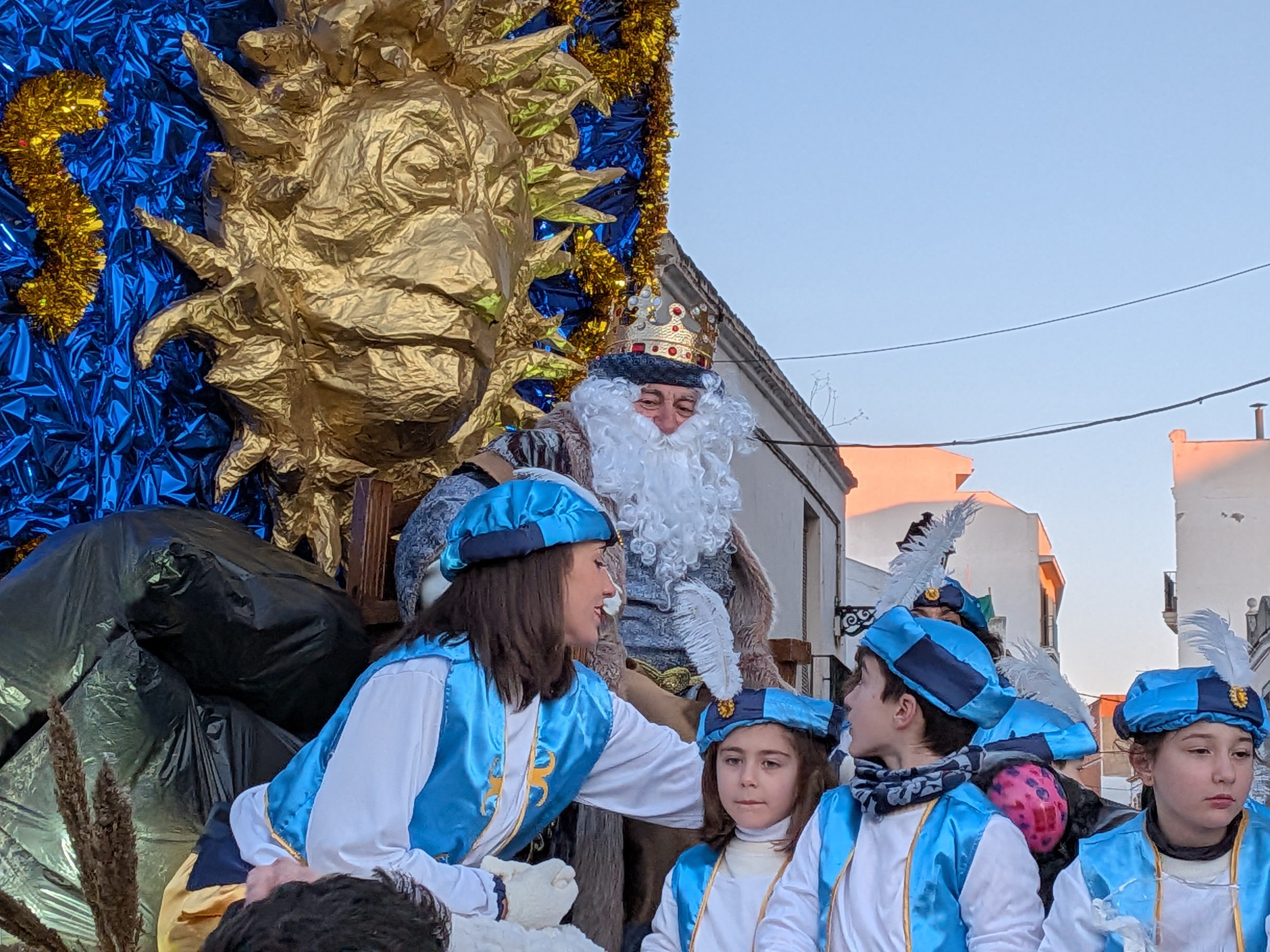 La cabalgata de Reyes de Almendralejo en imágenes