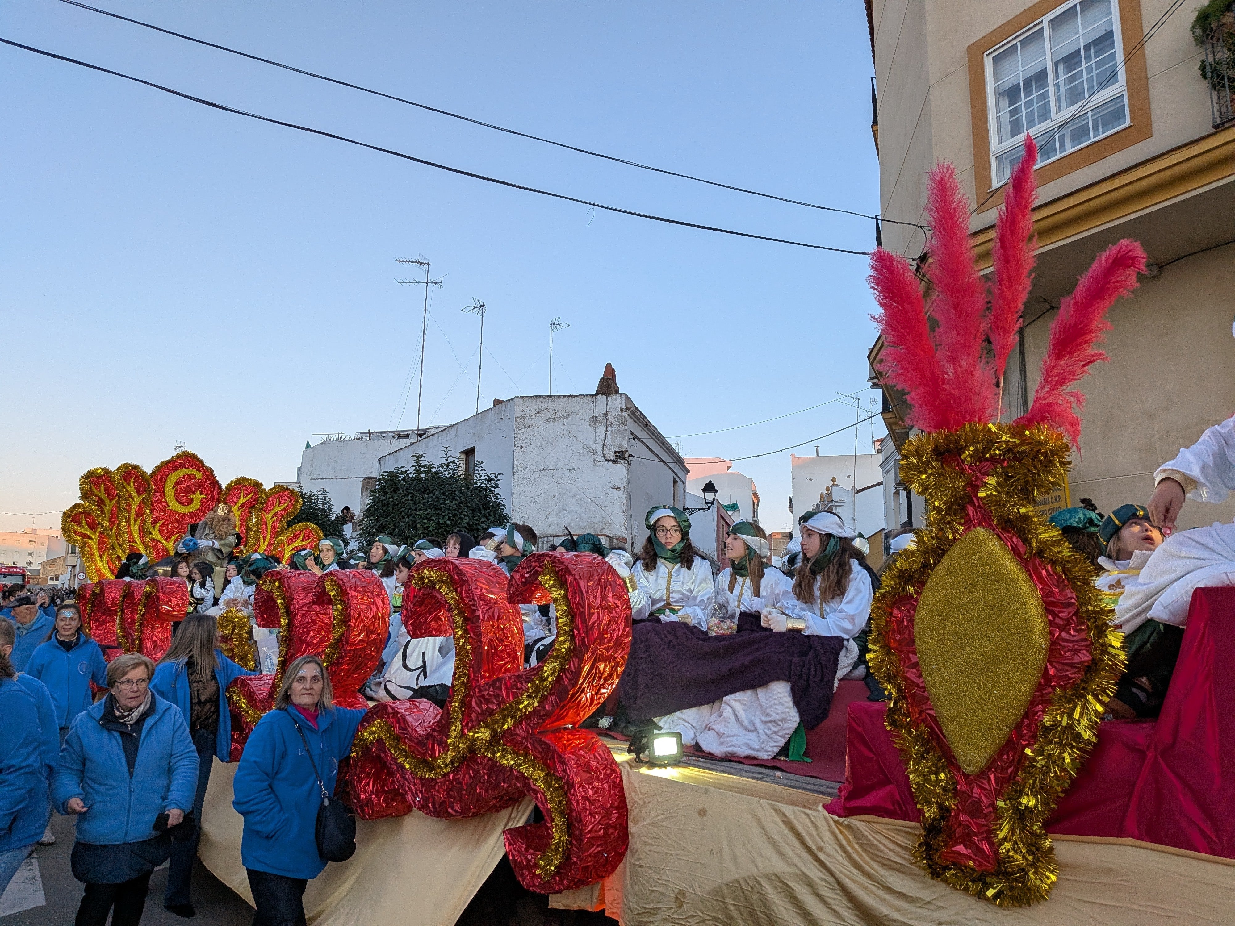 La cabalgata de Reyes de Almendralejo en imágenes