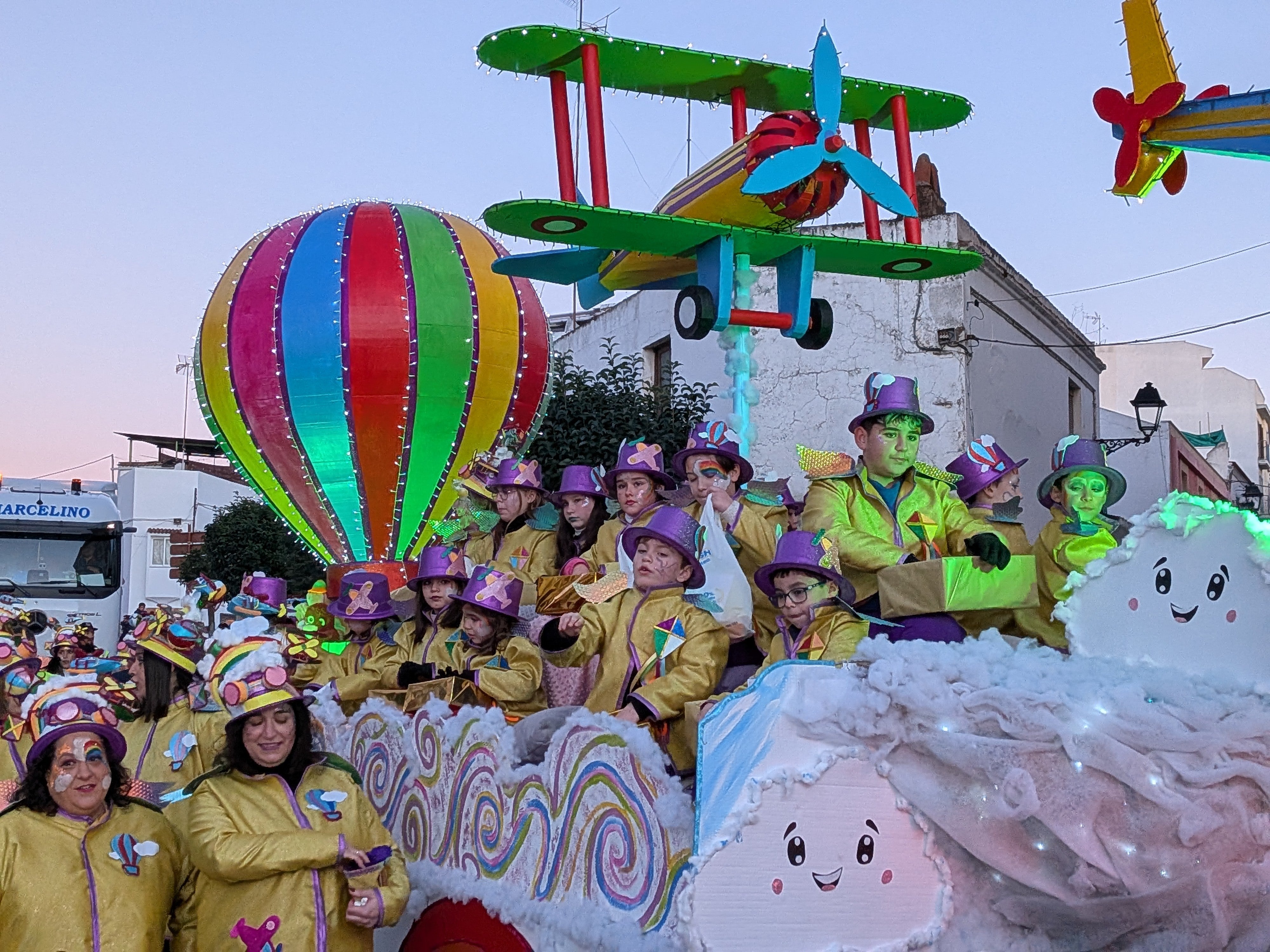 La cabalgata de Reyes de Almendralejo en imágenes