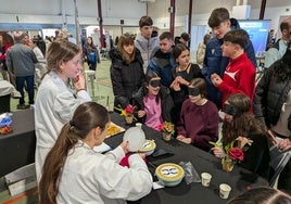 Futuros alumnos de la ESO conocen de primera mano el contenido de los módulos